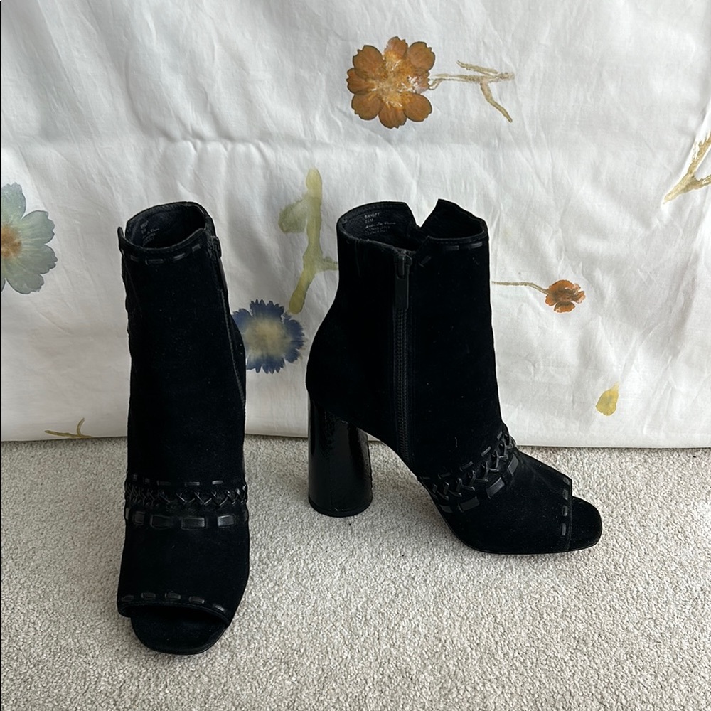 Chic Black Suede Ankle Boots Donald Pliner